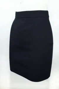 spodniczka-alma-krotkak-dopasowana-czarna-bawelniana-mini-na-codzien